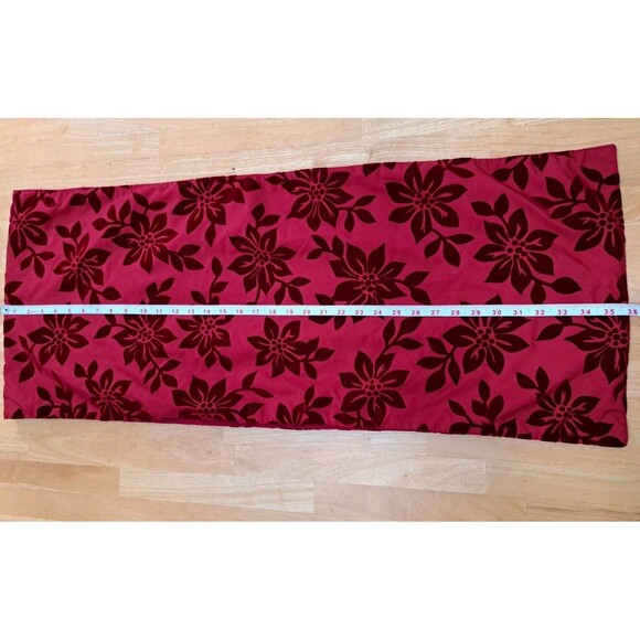 Christmas Holiday Table Runner Red Velveteen Poinsettias 72" X 14" Vintage - Picture 4 of 6
